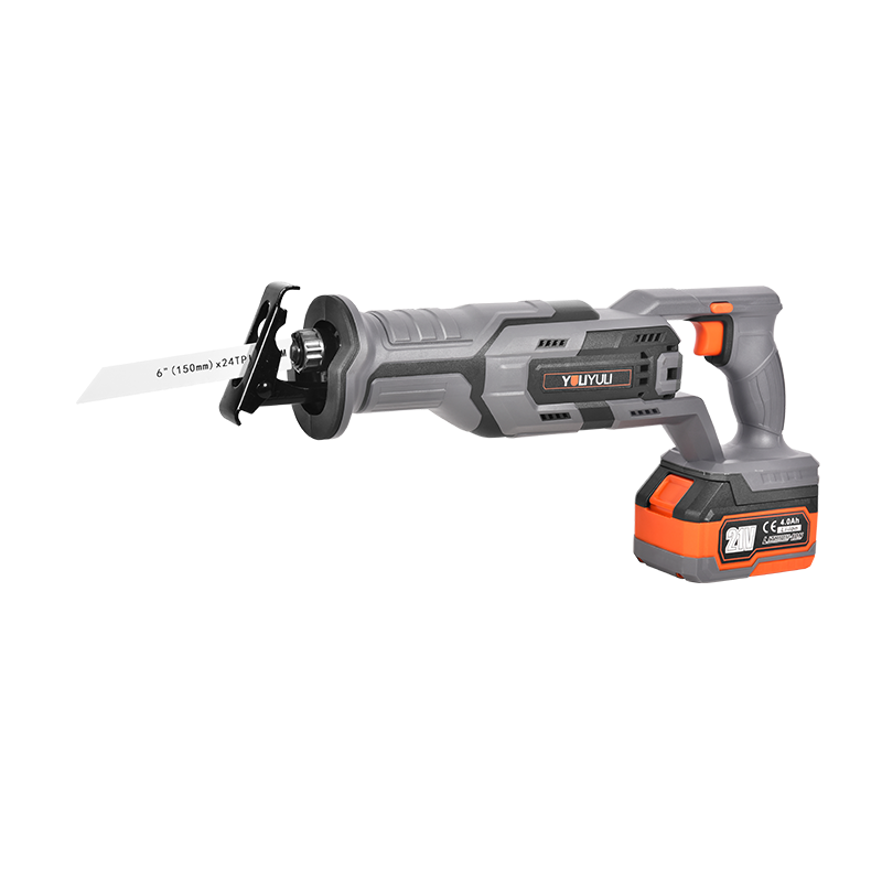 Handheld Electric Chainsaw vs. Gasoline Chainsaw